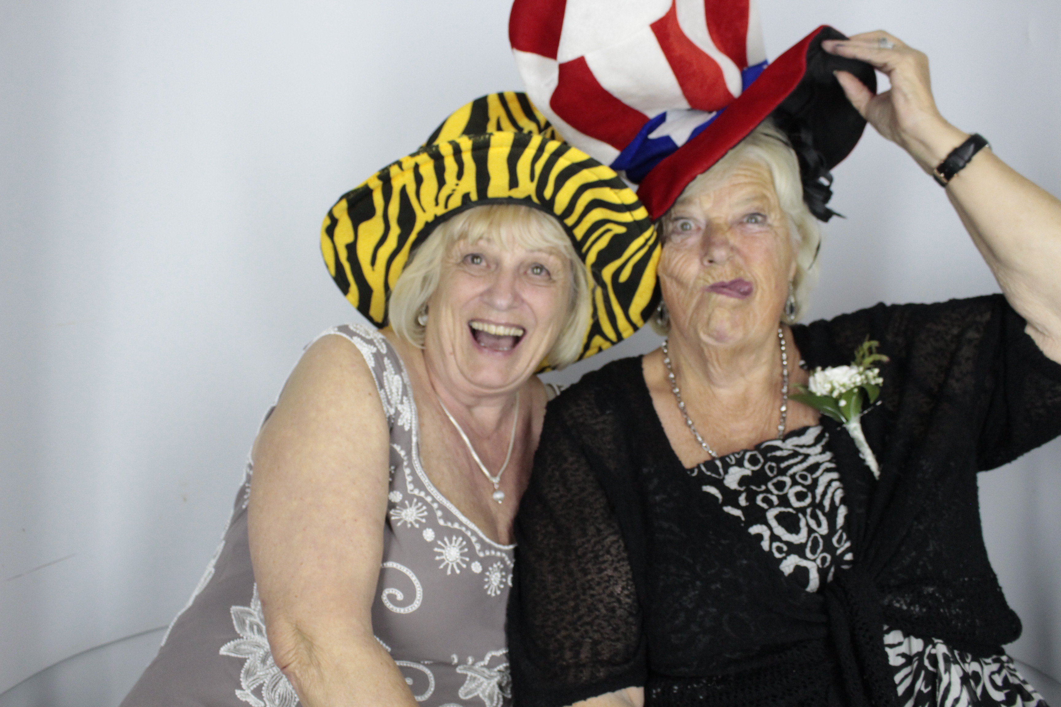 Andy & Leah's Wedding | View more photos from the event at gallery.myphotoboothexperience.co.uk/u/MyPhotoBoothExperienceLtd/Andy-Leahs-Wedding